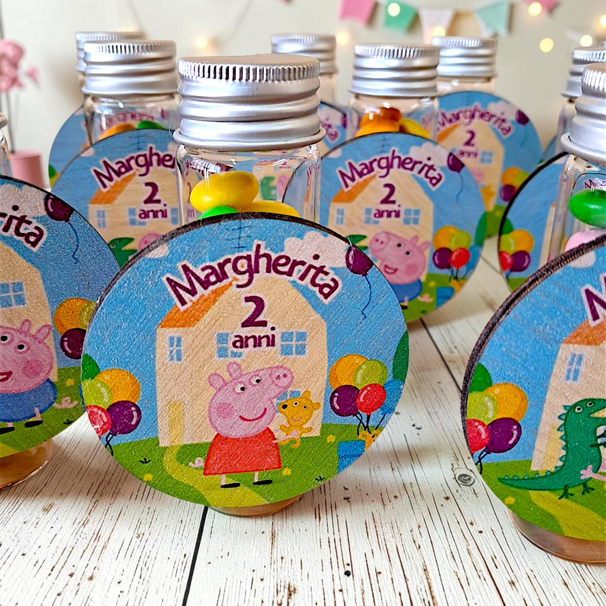 Personalized magnets in your chosen theme for party favors