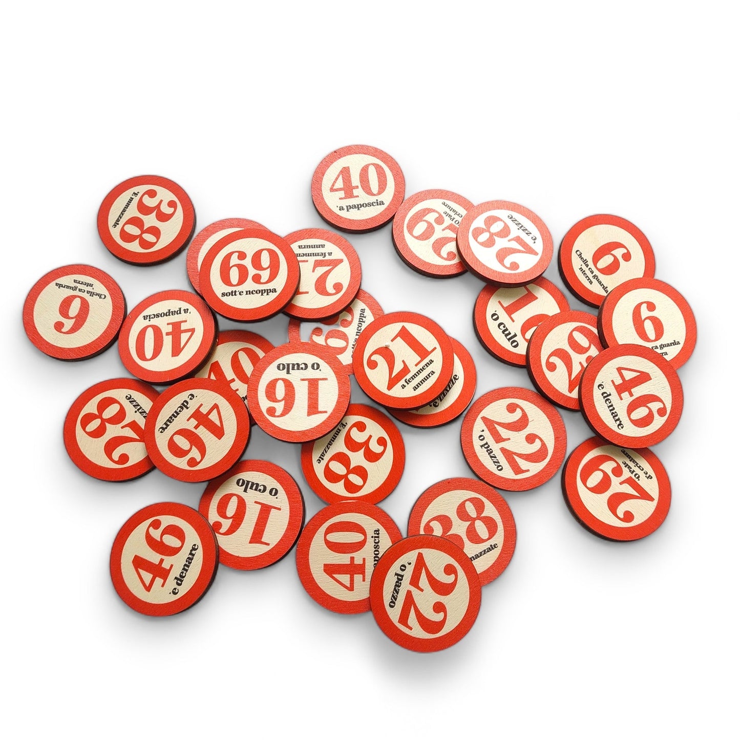 Calamita in legno a forma di numero della tombola napoletana