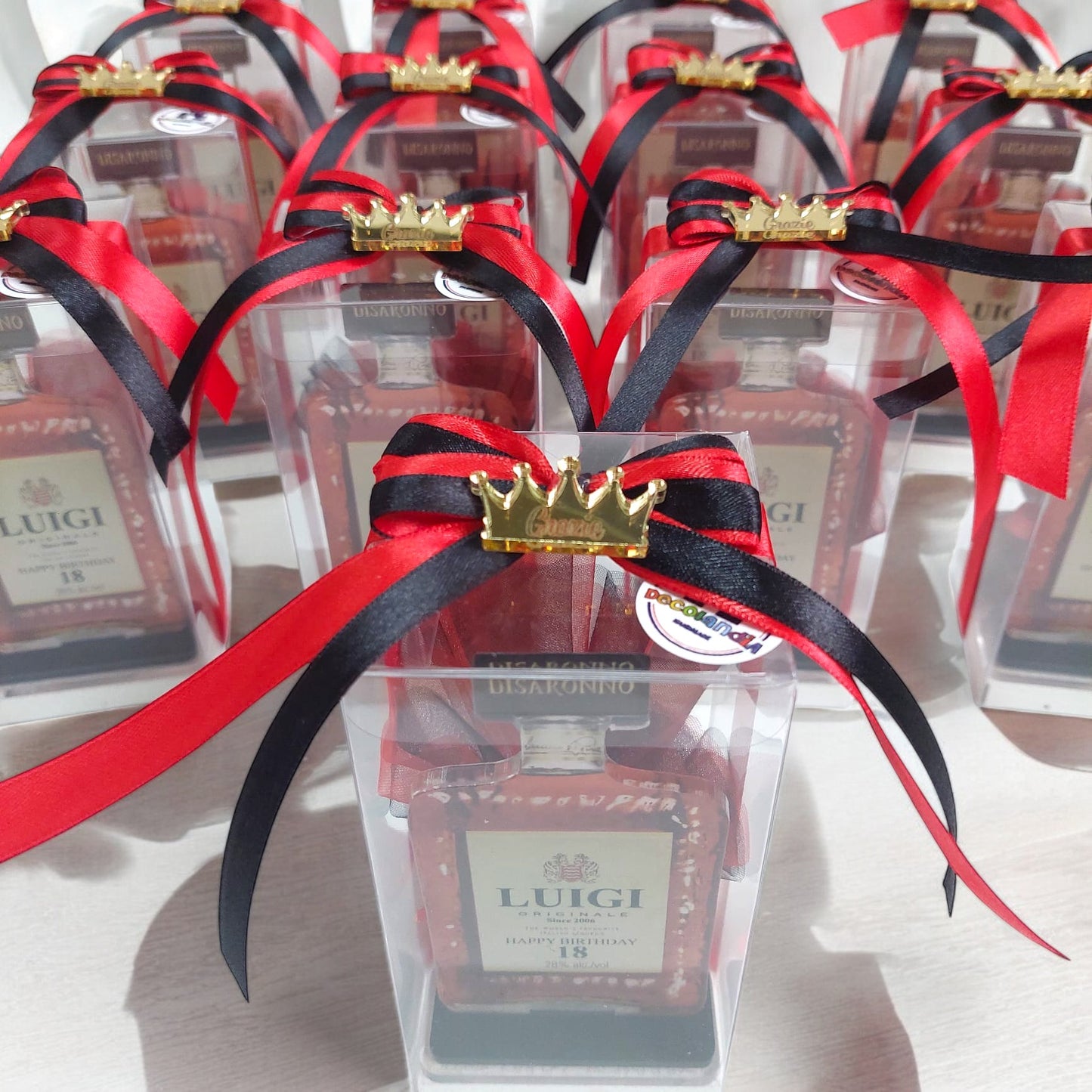 Bomboniera in tema bottiglia di liquore (Disaronno)