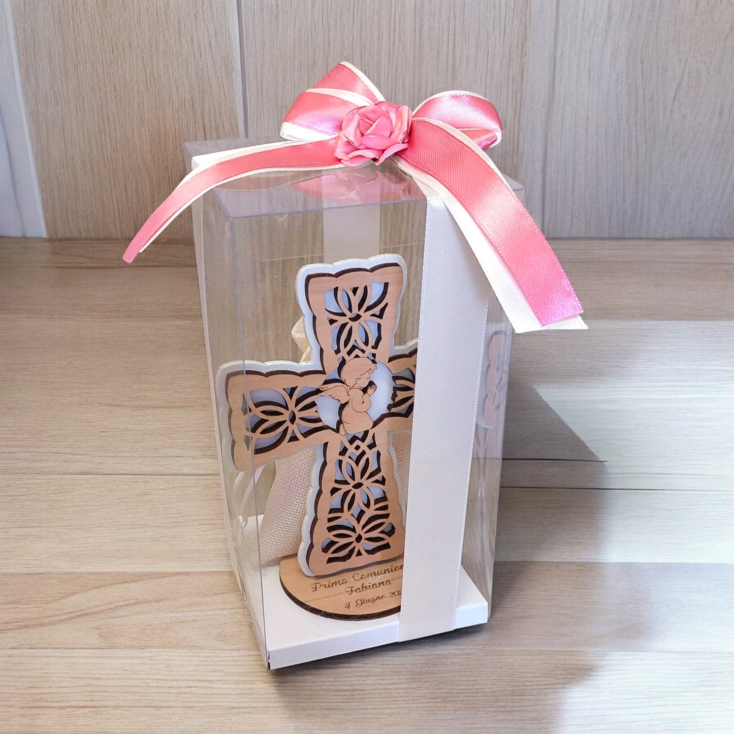 Croce in legno e plexiglass bianco