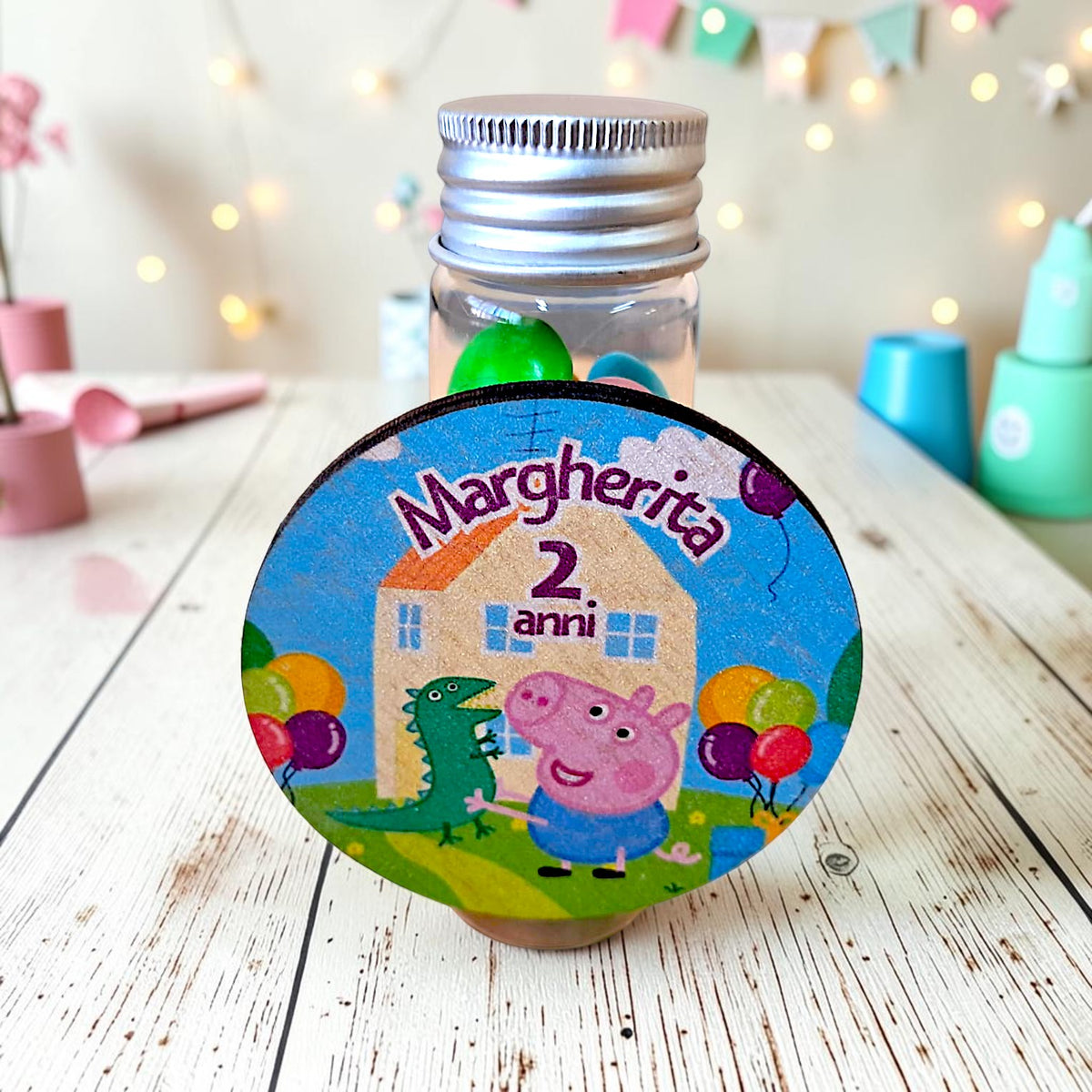 Personalized magnets in your chosen theme for party favors