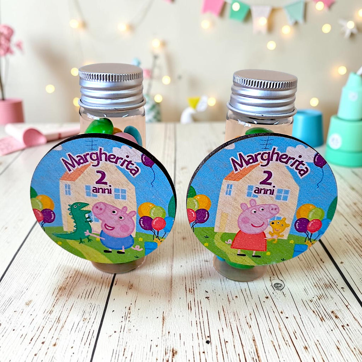 Personalized magnets in your chosen theme for party favors