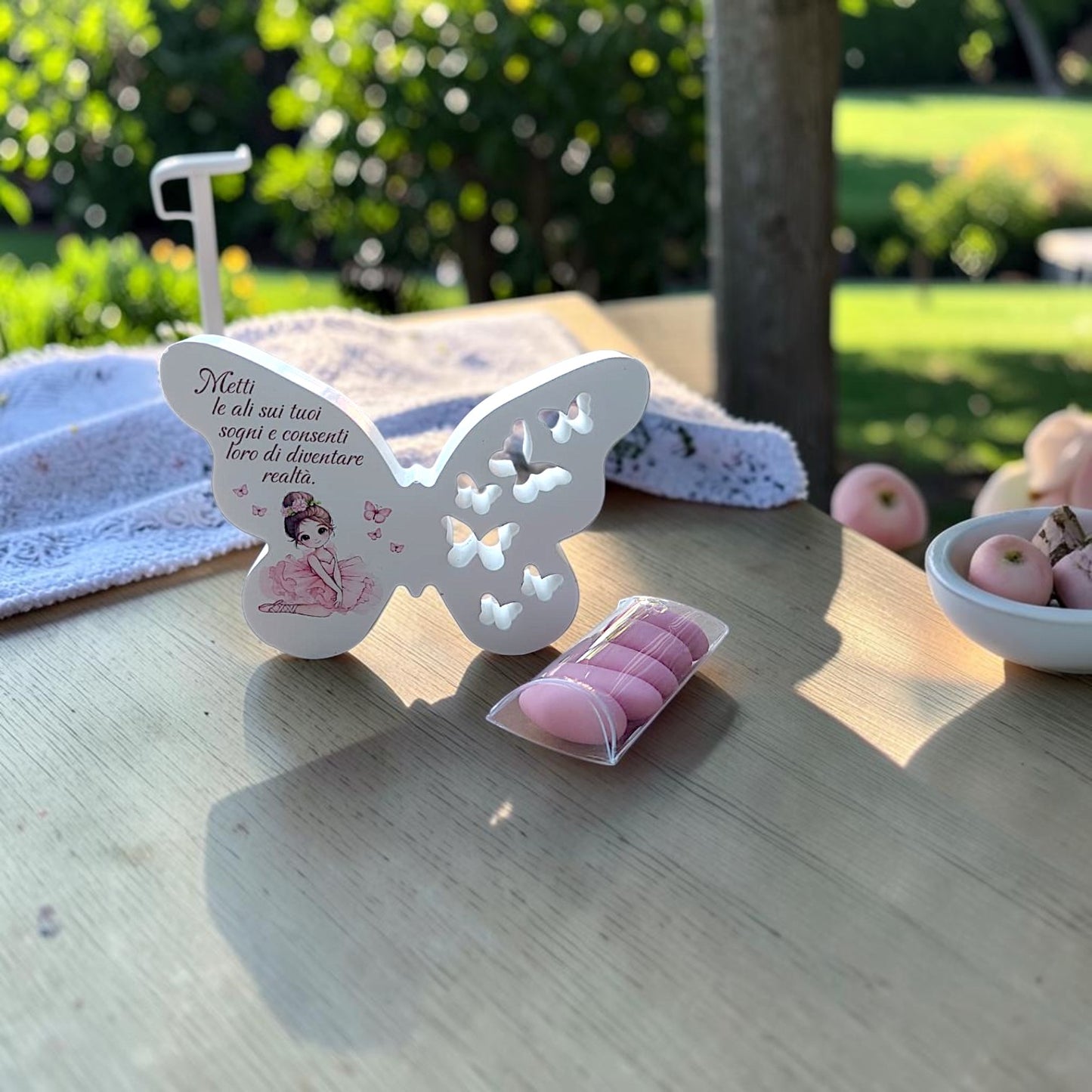 Farfalla in gesso, personalizzata in tema ballerina
