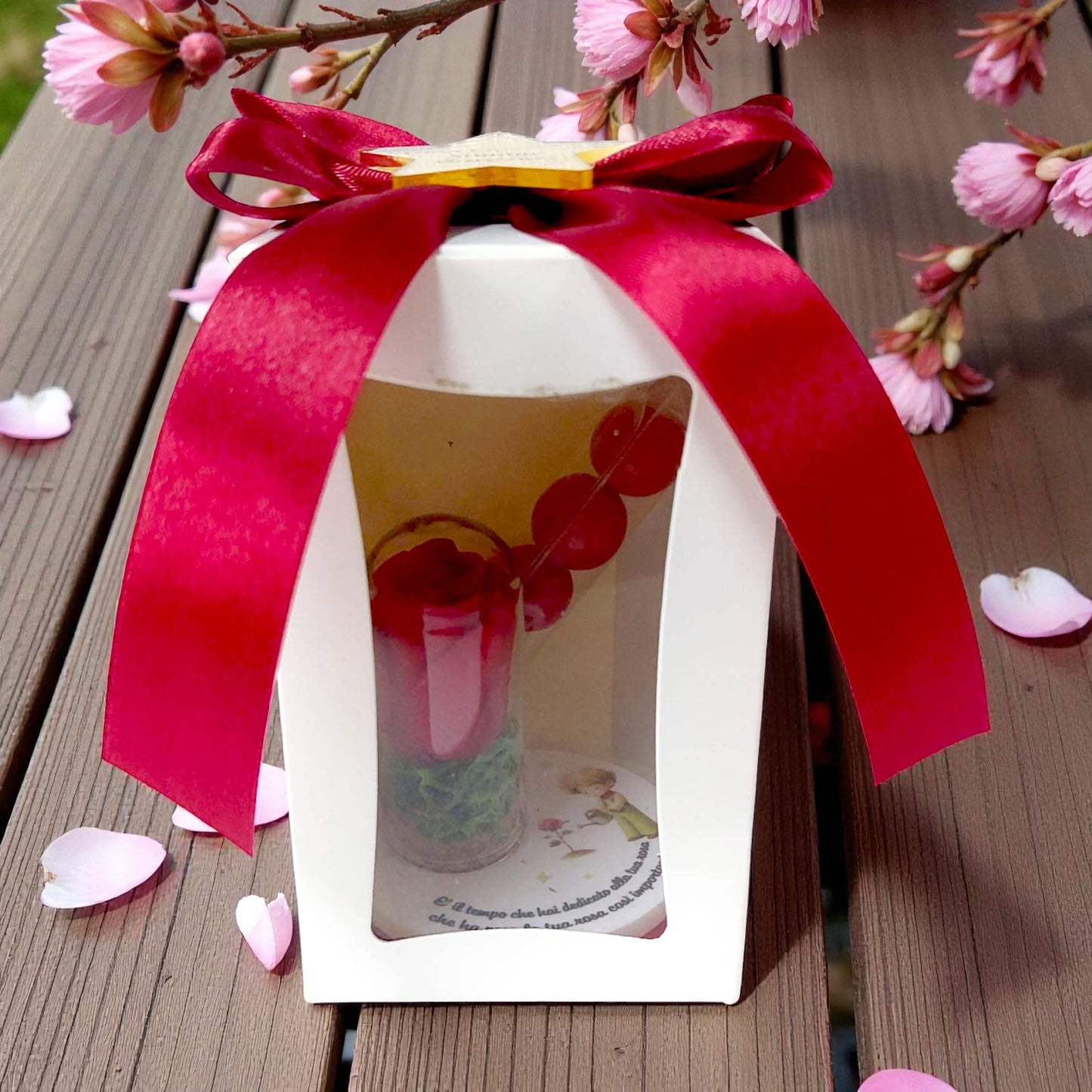 Bomboniera in tema piccolo principe con rosa stabilizzata