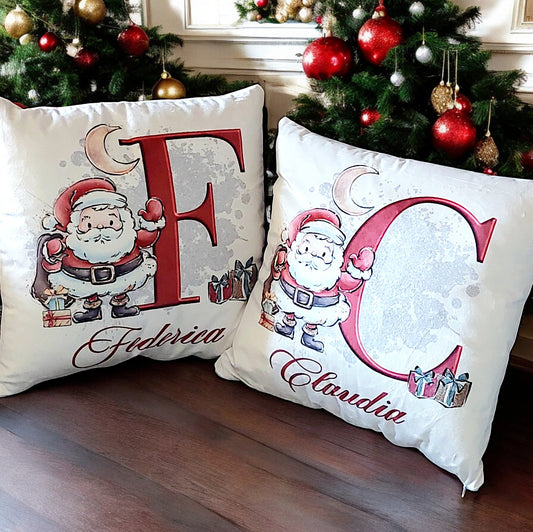 Cuscino natalizio in velluto bianco e rosso personalizzato con il tuo nome