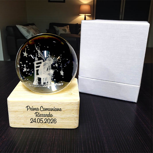 Sfera di cristallo luminosa con base in legno in tema piccolo principe