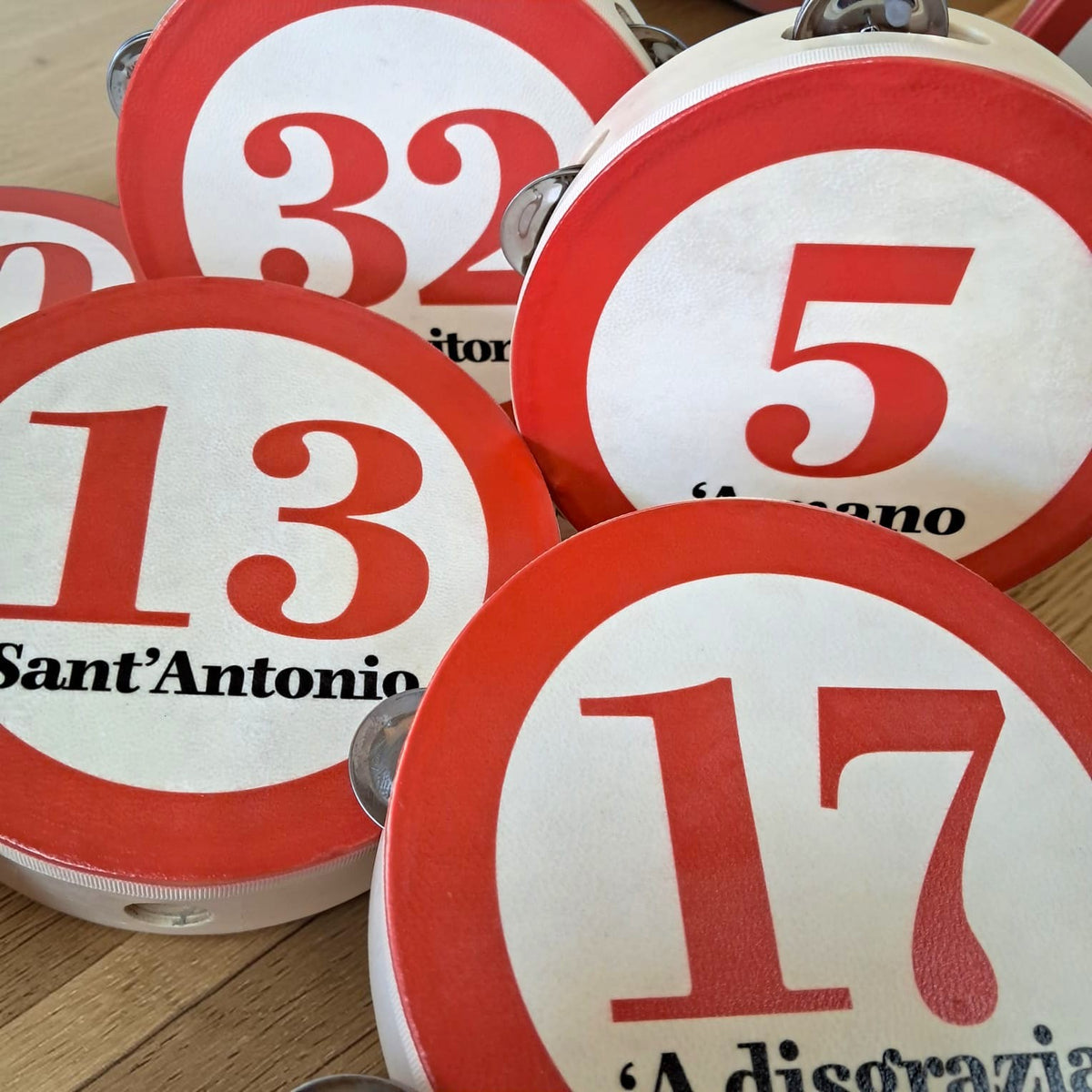 Tambourine with Neapolitan bingo number